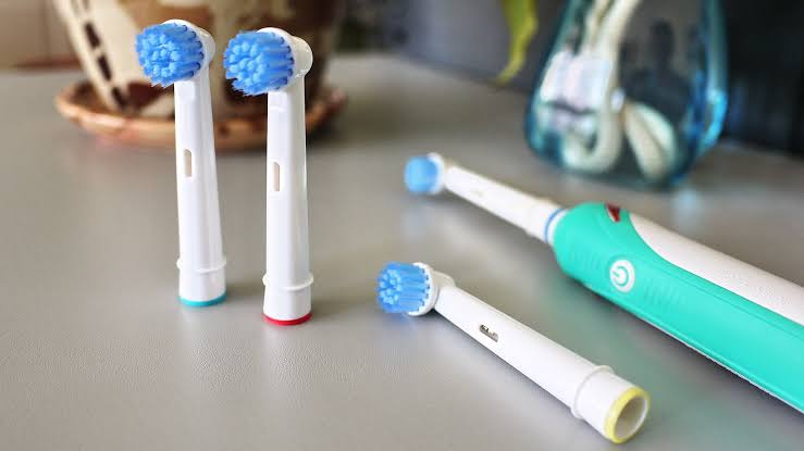 How Long Do Electric Toothbrush Heads Last?